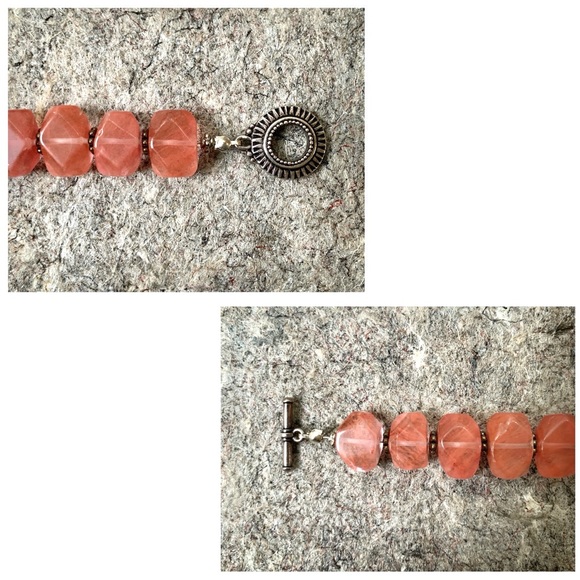 Pink strawberry quartz faceted stone beads bracelet with etched silver toggle - Picture 11 of 16